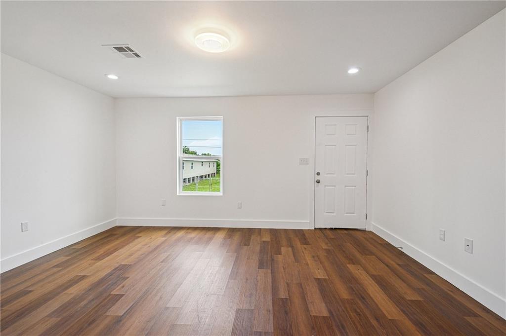 3304 METROPOLITAN Street