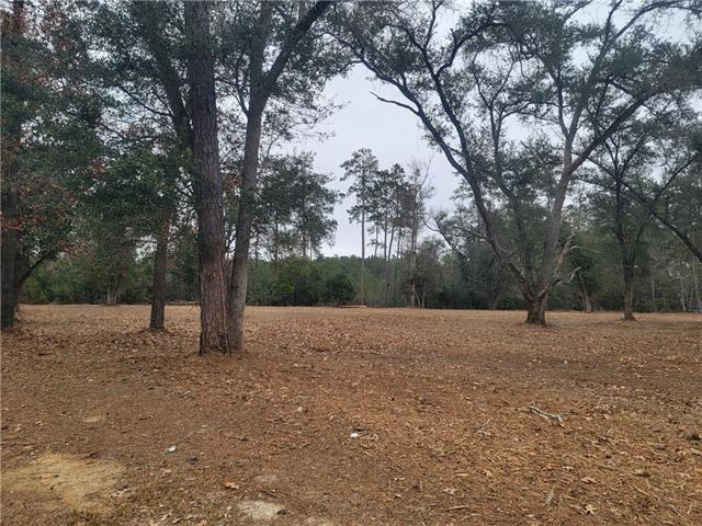 Lot 17 HOLIDAY SQUARE Boulevard