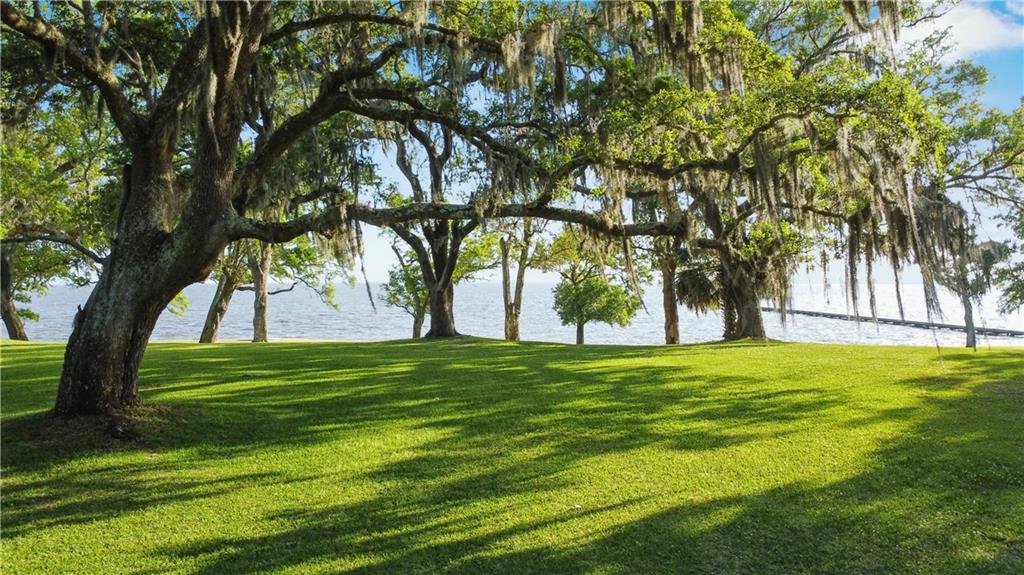 10301 POINTE AUX CHENES Road