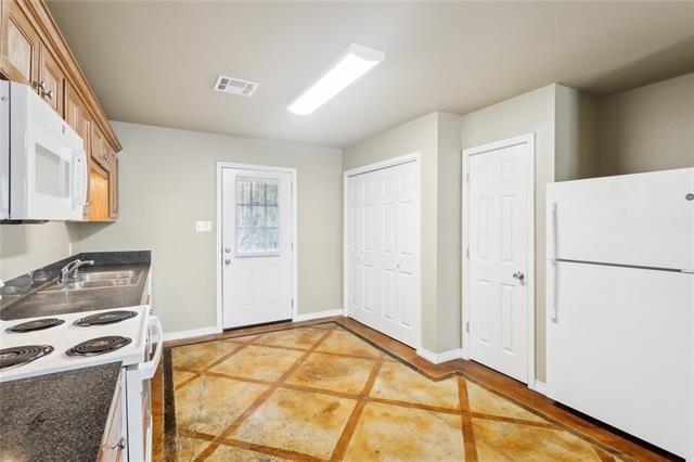 48351 WOODHAVEN Road