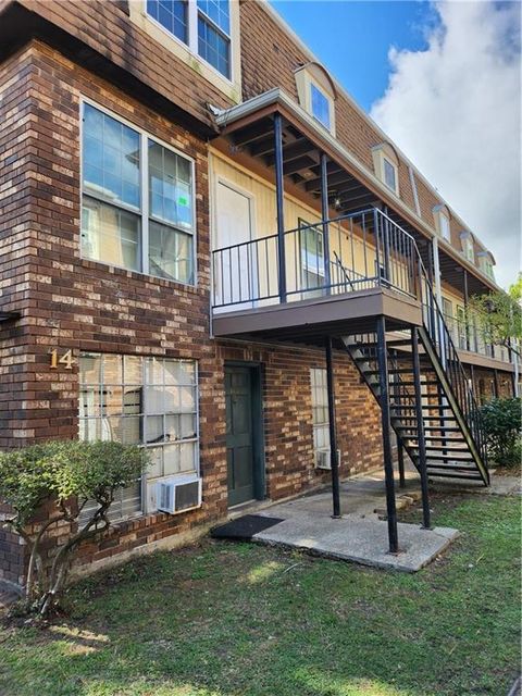 Photo of 6220 RIVERSIDE Drive #561, Metairie, LA 70003 (MLS # 2560150)