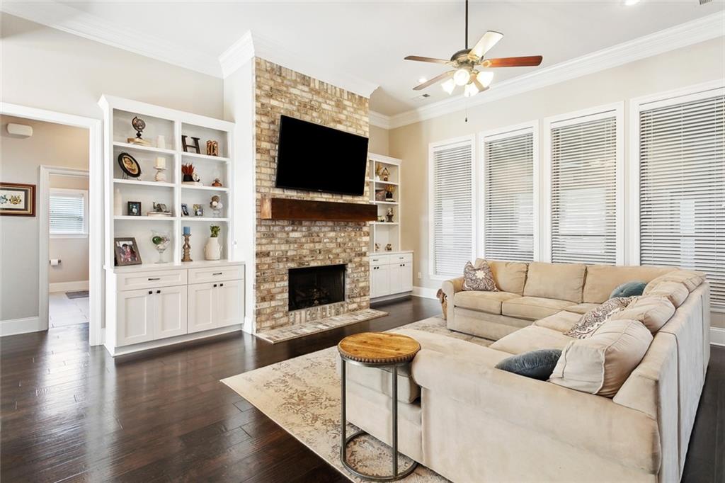 1112 SAFFLOWER Court