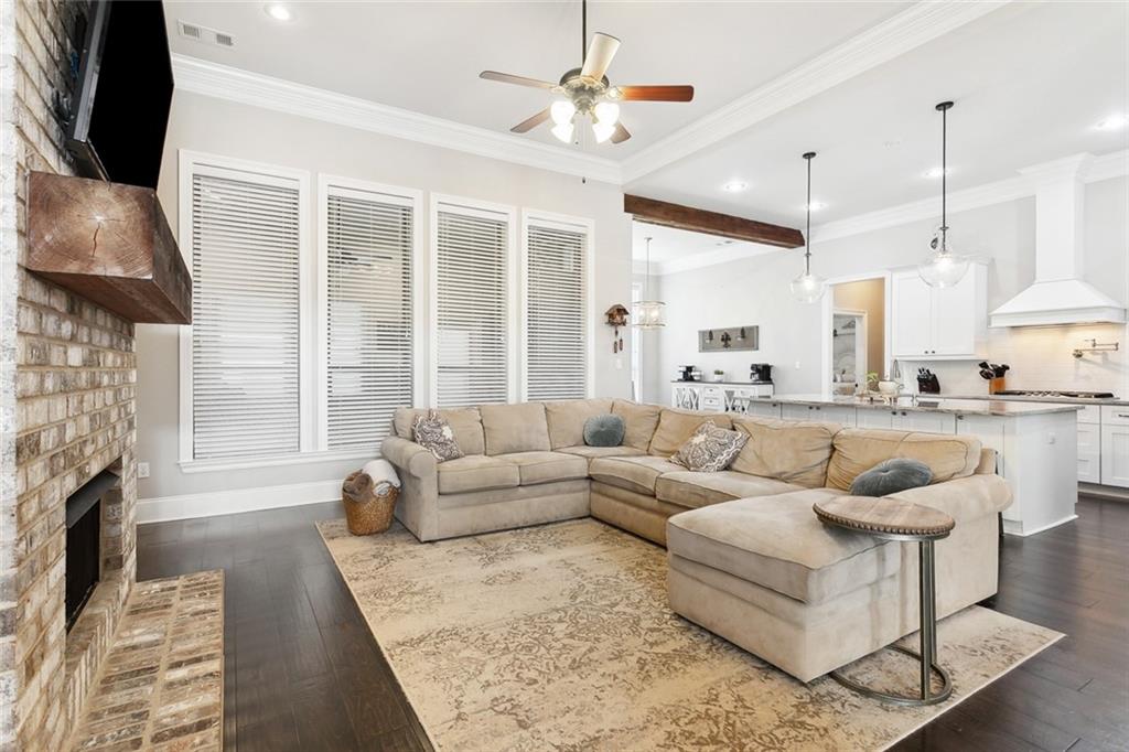 1112 SAFFLOWER Court