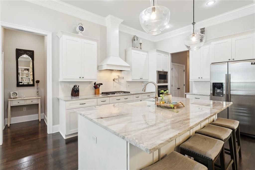 1112 SAFFLOWER Court