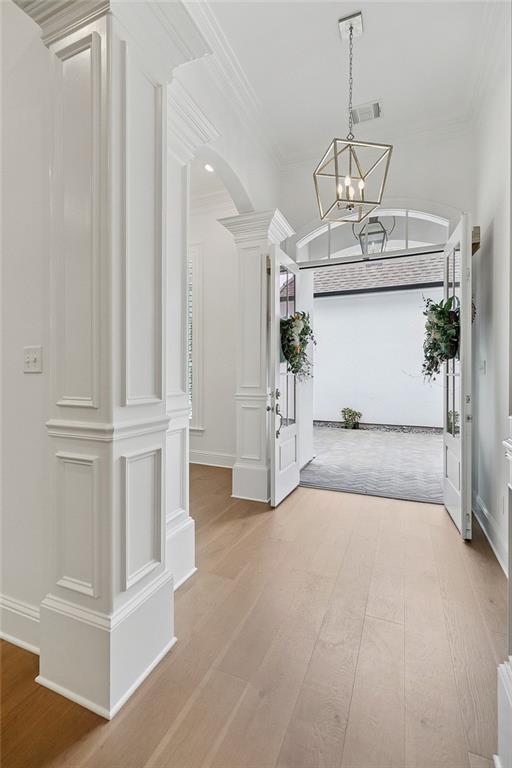 588 N CORNICHE DU LAC