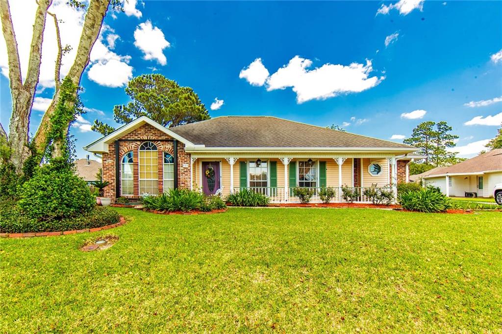Photo 1 of 14 — 111 E KILLARNEY Drive, Thibodaux, LA 70301
