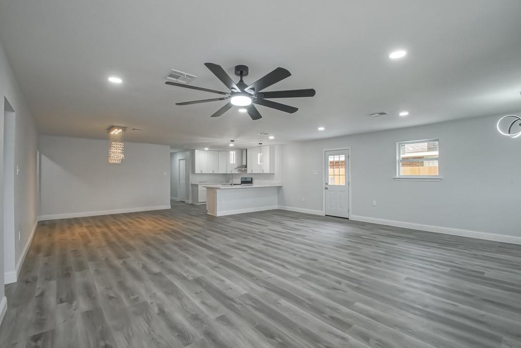 748 GRINELL Place