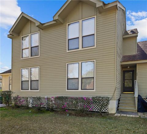 77 W CHAMALE COVE Drive 77 Slidell LA 70460