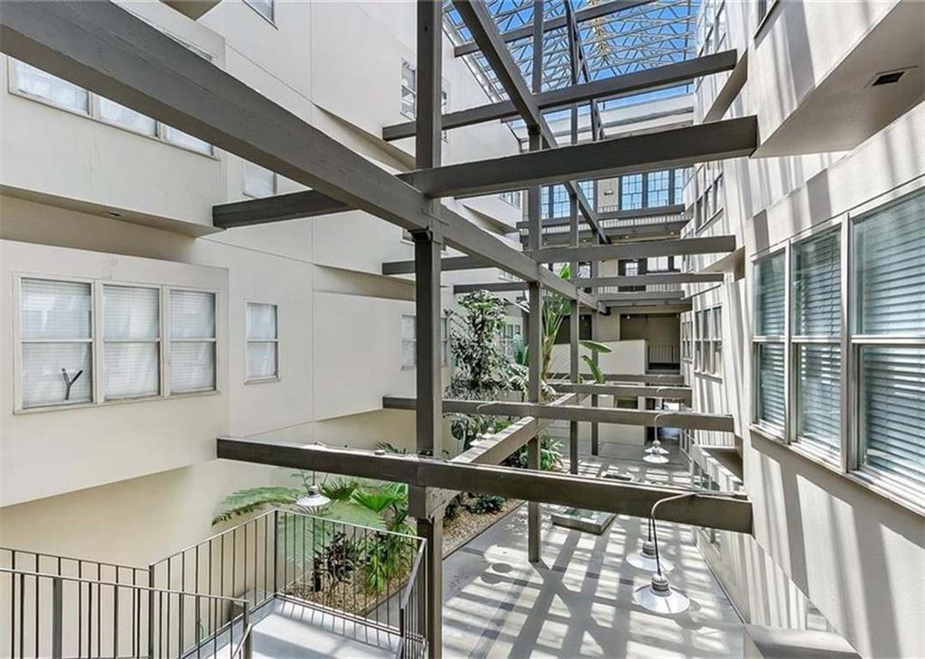 1111 S PETERS Street 105