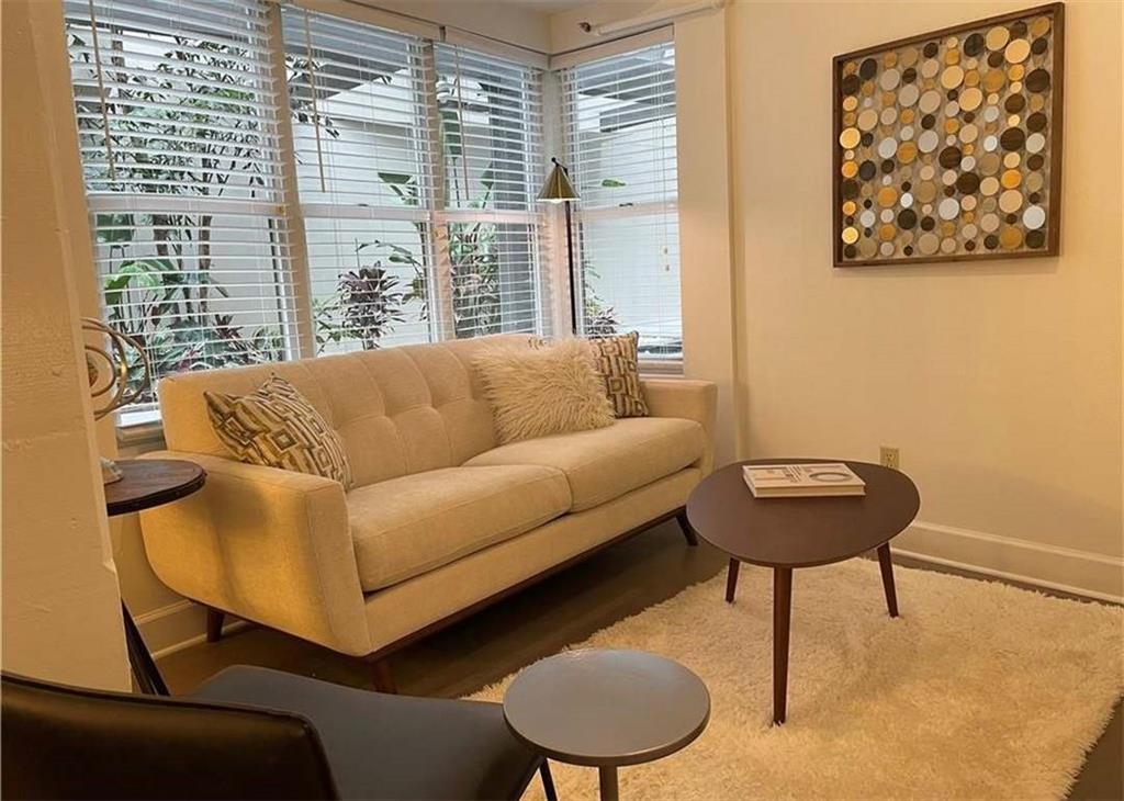 1111 S PETERS Street 105