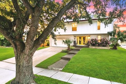 4610 MURANO Road New Orleans LA 70129