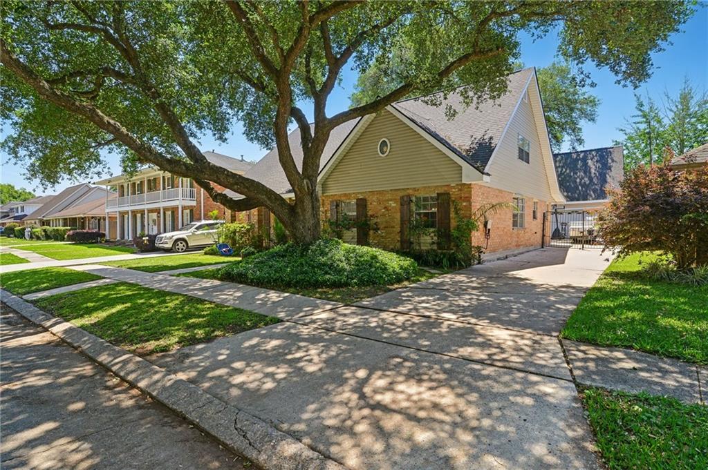 3549 SILVER MAPLE Court