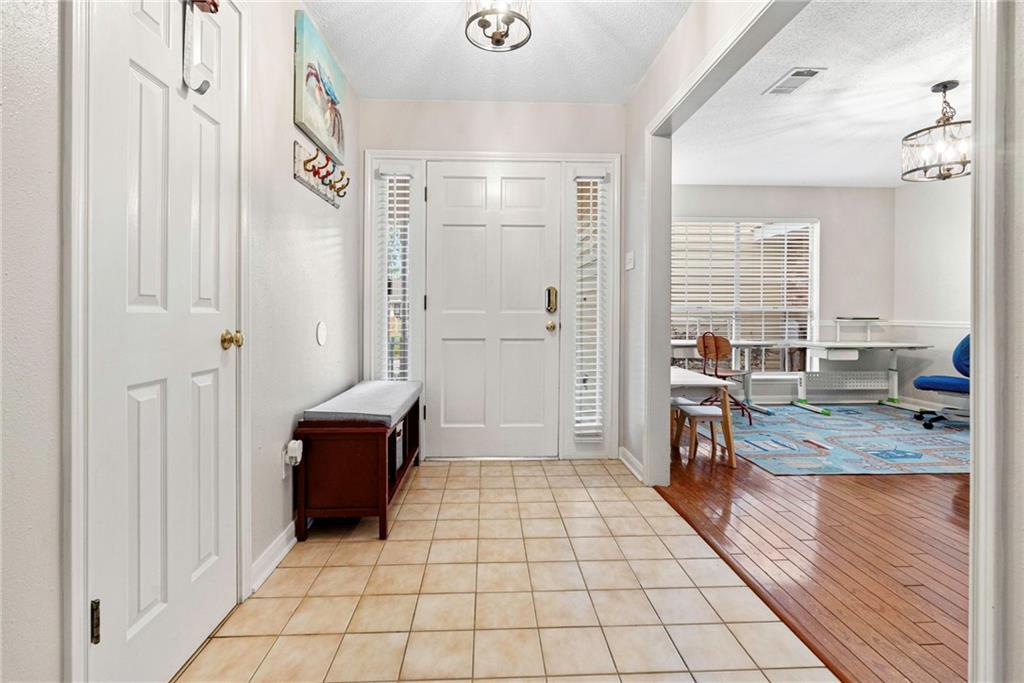 115 ABERDEEN Drive
