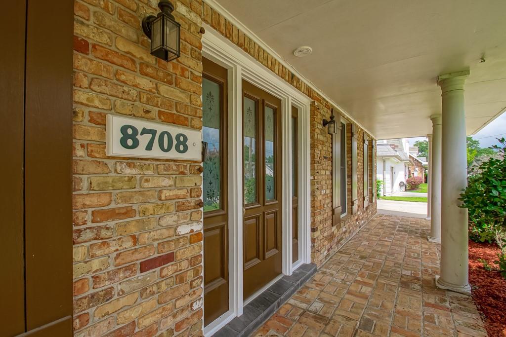 8708 TANGLEWILD Place