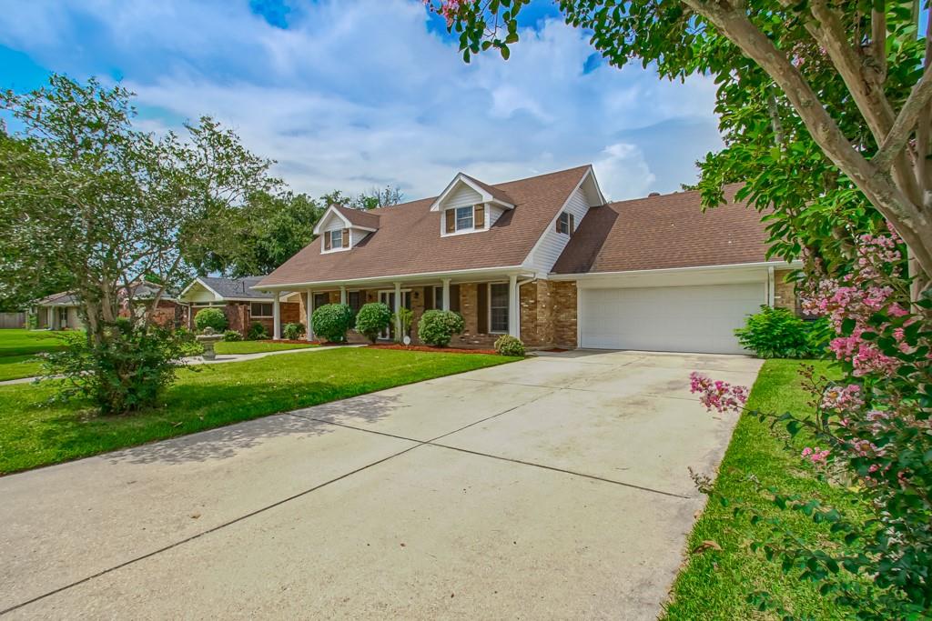 8708 TANGLEWILD Place