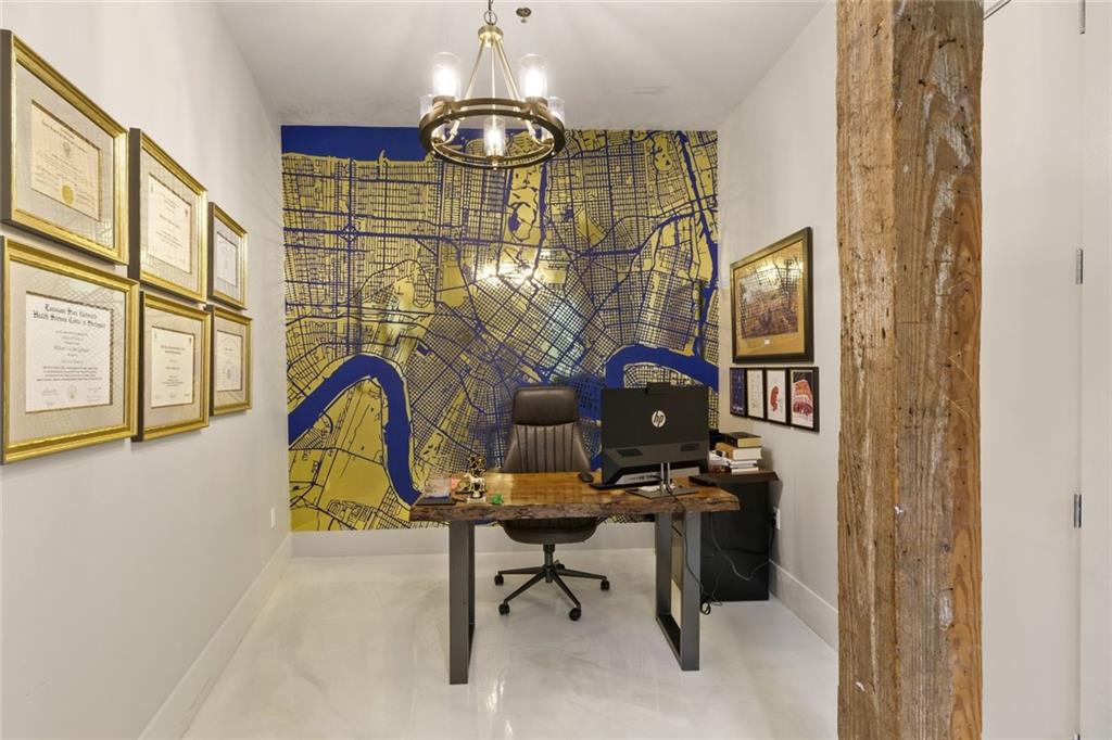 840 TCHOUPITOULAS Street 221