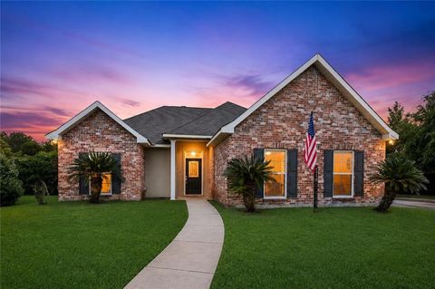 Photo of 28441 APPLE BLOSSOM Lane, Ponchatoula, LA 70454 (MLS # 2559222)