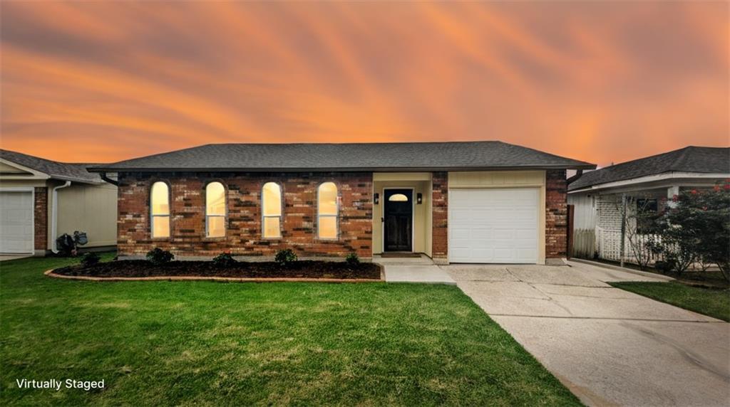 Gretna, Louisiana 70056, United States, 3 Bedrooms Bedrooms, ,2 BathroomsBathrooms,Residential,Pending,117425