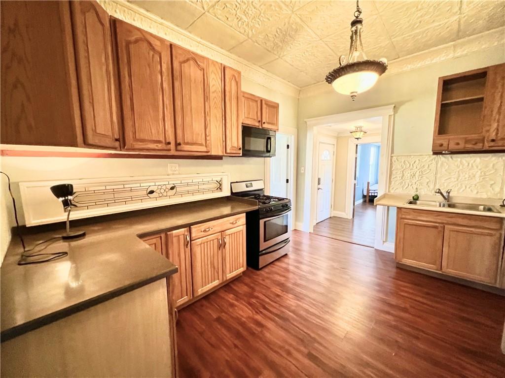 Hammond, Louisiana 70401, United States, 3 Bedrooms Bedrooms, ,2 BathroomsBathrooms,Residential,Pending,64417