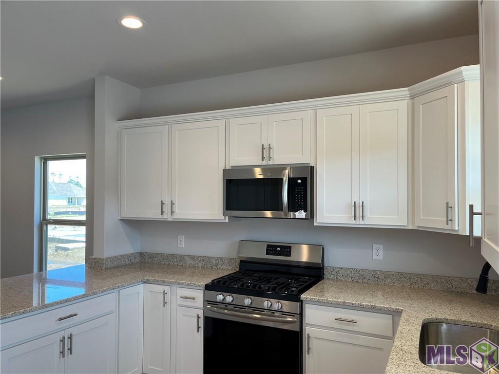 60816 Fairfax Drive
