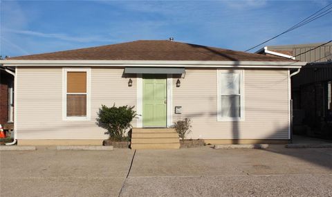 203 KENT Avenue Metairie LA 70001