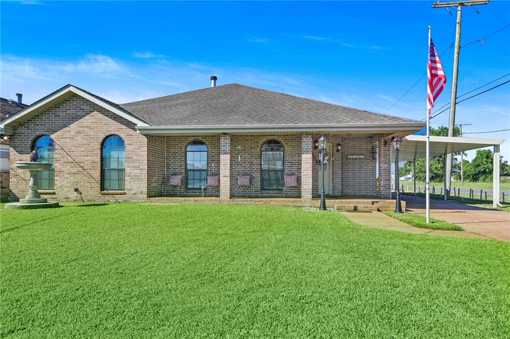 Photo 1 of 29 — 6900 ROYAL Street, Arabi, LA 70032