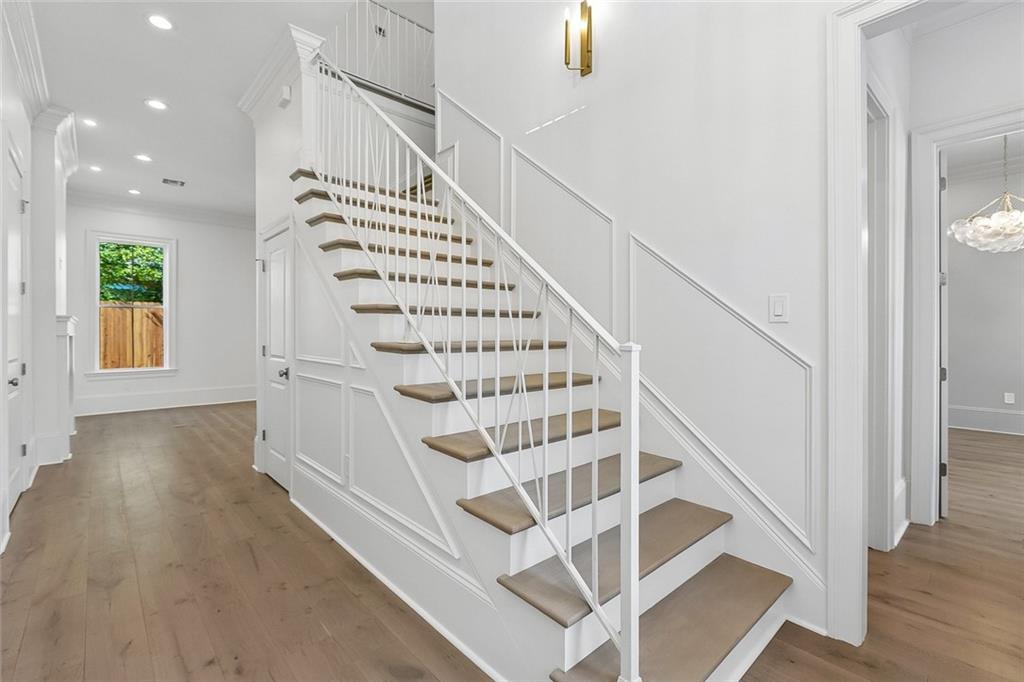 47 BEVERLY GARDEN Drive