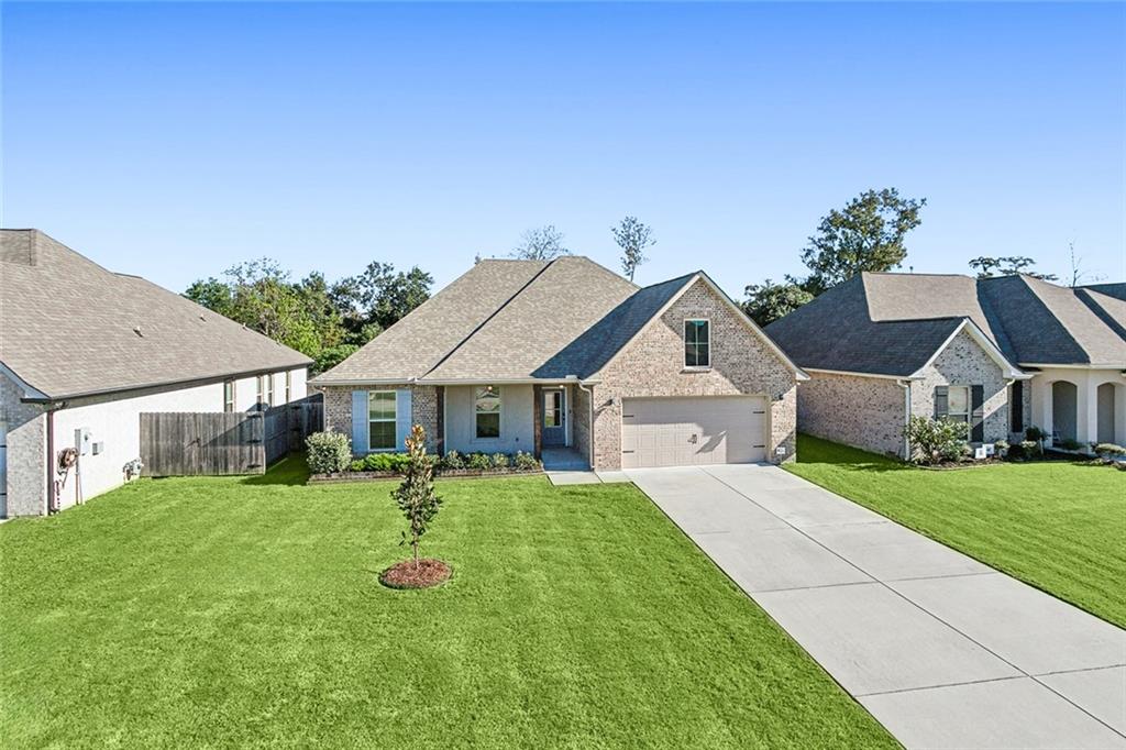 Belle Chasse, Louisiana 70037, United States, 4 Bedrooms Bedrooms, ,2 BathroomsBathrooms,Residential,Active,26880