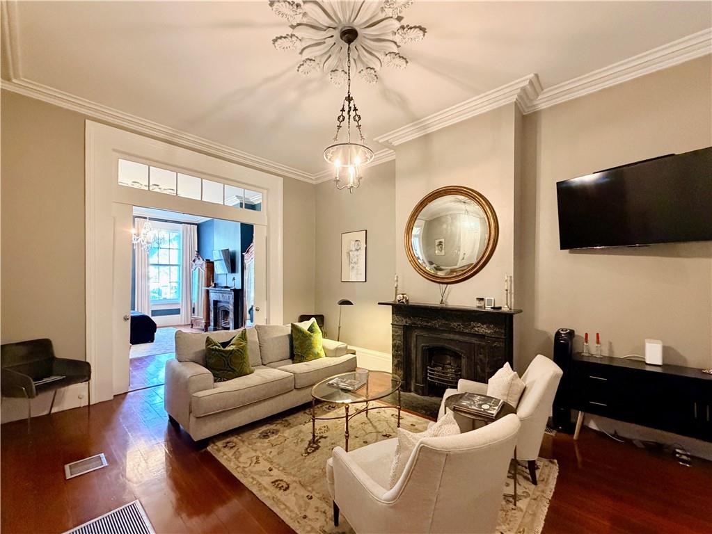 604 ESPLANADE Avenue 101