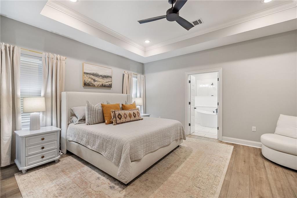 Denham Springs, Louisiana 70706, United States, 4 Bedrooms Bedrooms, ,4 BathroomsBathrooms,Residential,Pending,198997