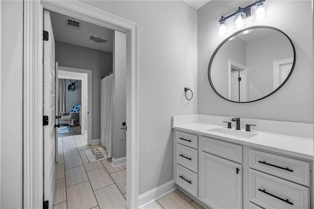 Denham Springs, Louisiana 70706, United States, 4 Bedrooms Bedrooms, ,4 BathroomsBathrooms,Residential,Pending,198997