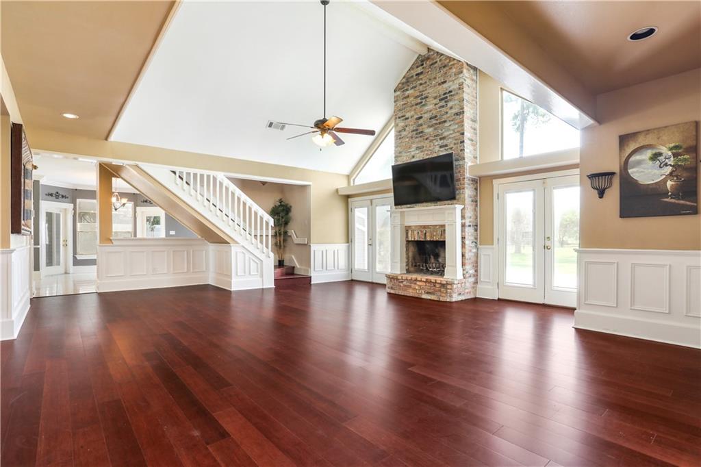 10 FAIRWAY VIEW Drive