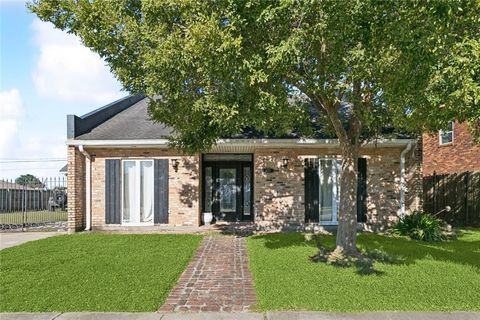 3520 KAREN Drive Chalmette LA 70043