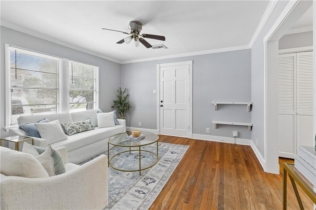 3515 DERBIGNY Street