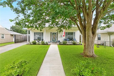 471 ROSELAND Parkway Harahan LA 70123