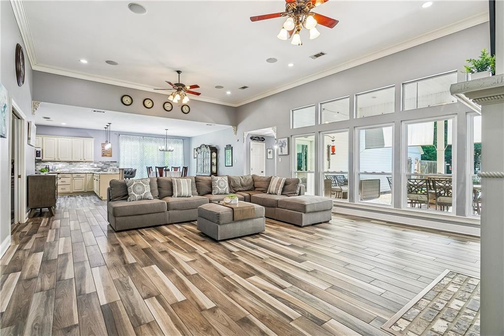 497 SECLUDED GROVE Loop