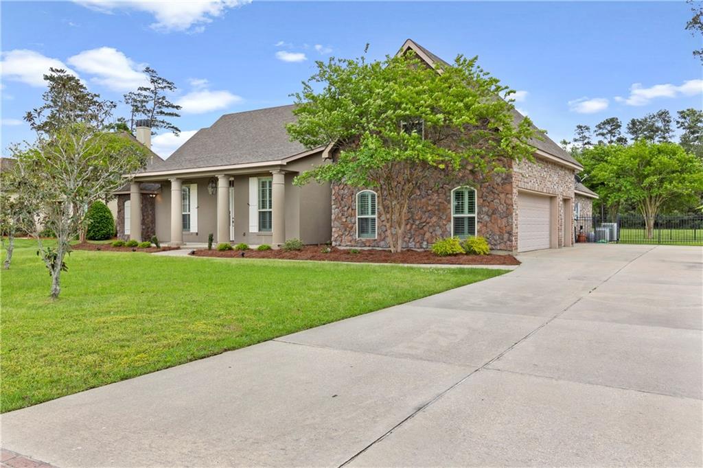 216 MERION Circle