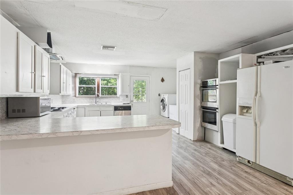 Covington, Louisiana 70435, United States, 4 Bedrooms Bedrooms, ,2 BathroomsBathrooms,Residential,Active,226514