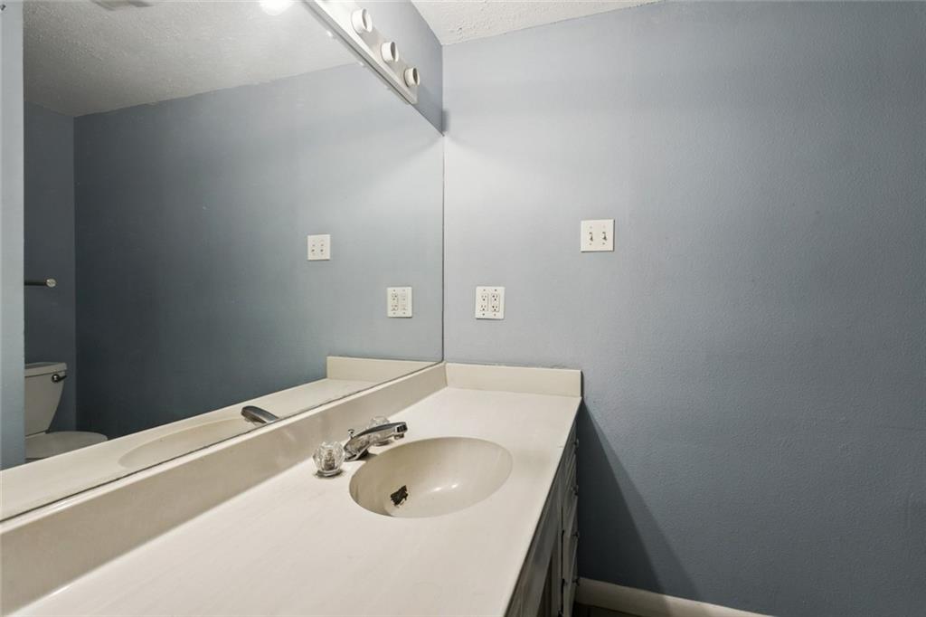 Covington, Louisiana 70435, United States, 4 Bedrooms Bedrooms, ,2 BathroomsBathrooms,Residential,Active,226514