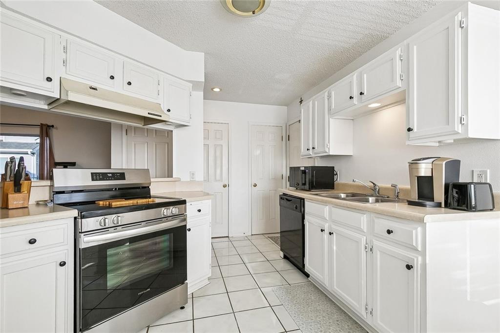 4445 PERKINS Street 306