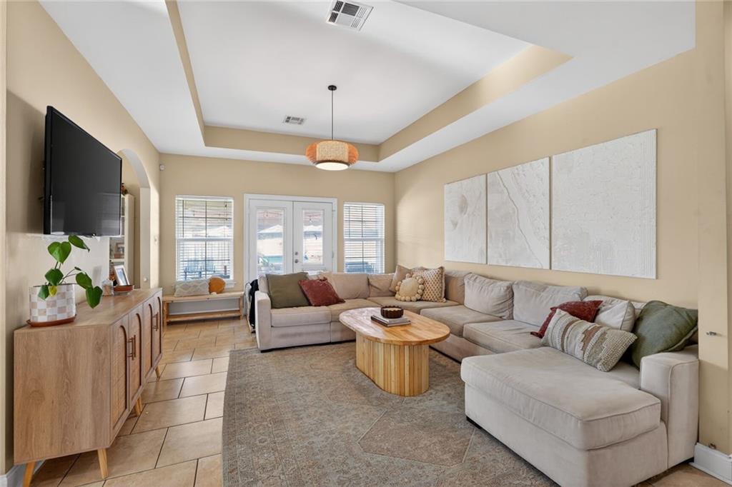 658 RUE SAINT MICHAEL