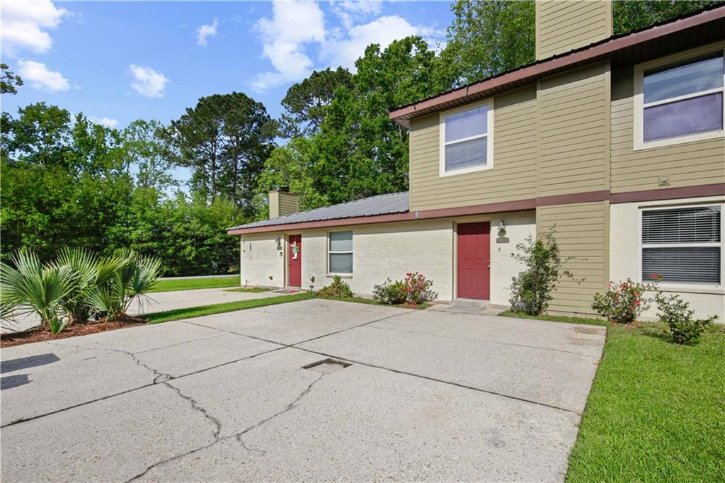 704 COLBERT Street B