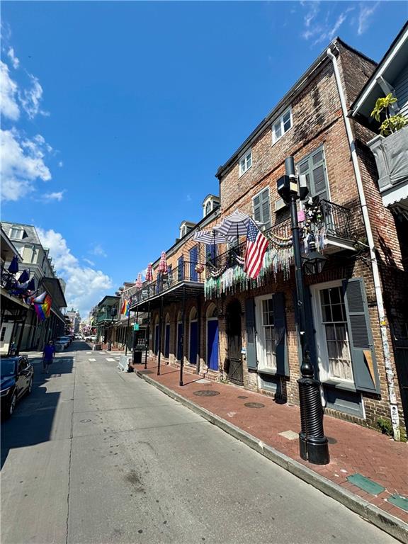 807 BOURBON Street