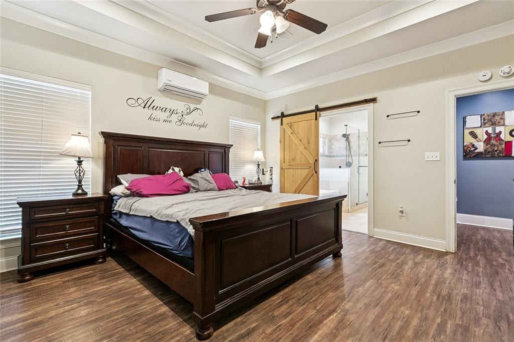 3001 VERONICA Drive