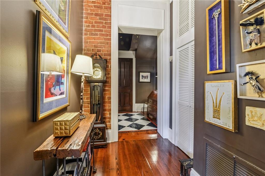 1404 PRYTANIA Street E1