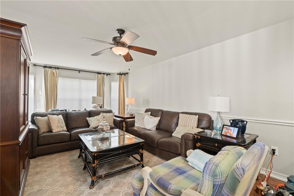 1100 LIVINGSTON Street 5