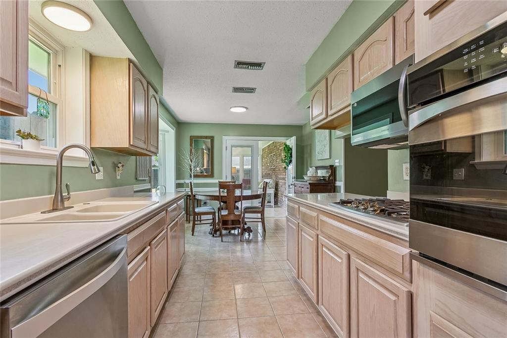 131 DUNLEITH Drive