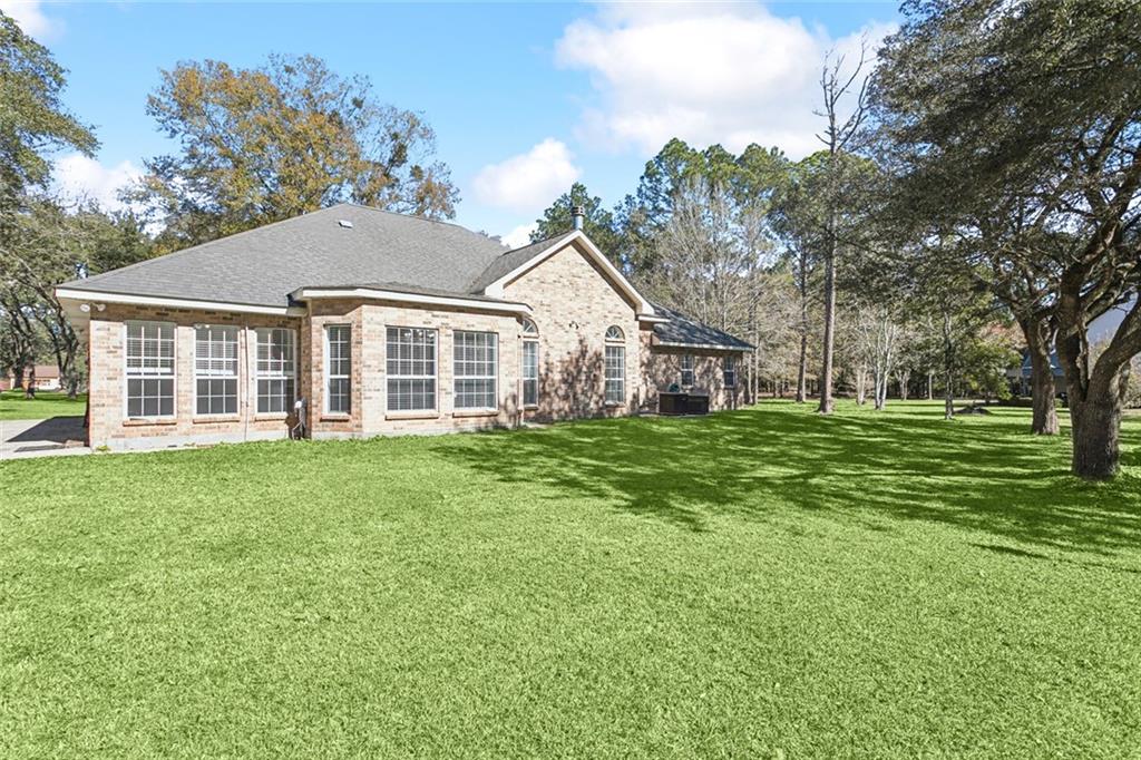 22476 LONGLEAF Drive