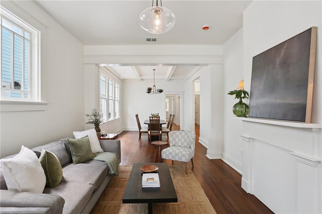 7904 SYCAMORE Street