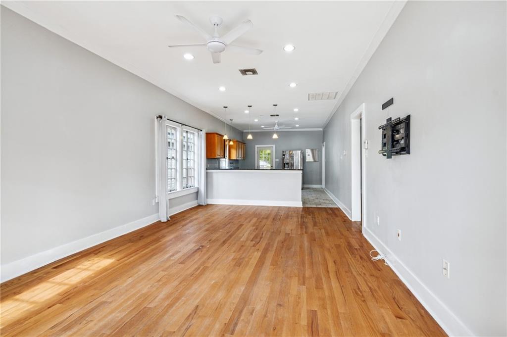 4927 S JOHNSON Street